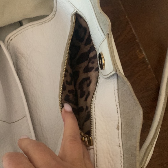 Dolce & Gabbana White and Gold Shoulder Bag - Picture 8 of 13